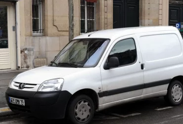 Cherche vehicule utilitaire pour action publicitaire