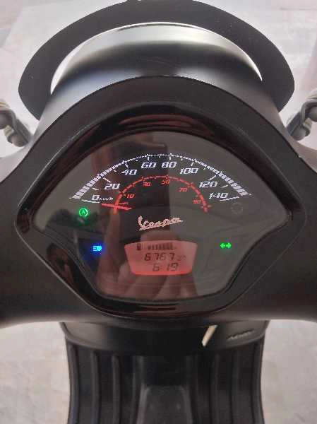 piaggio vespa gts gran tourisme avec carte grise