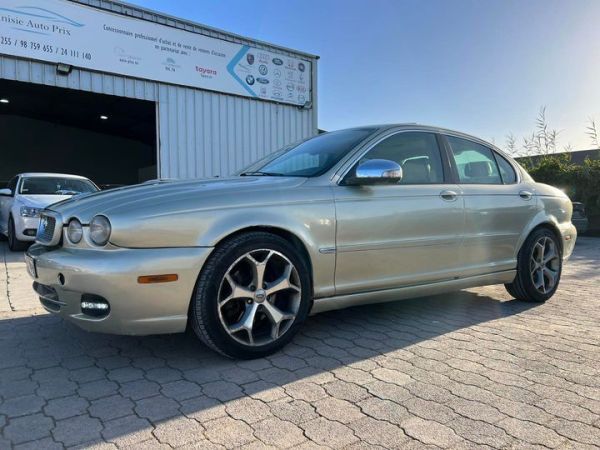 Jaguar X-Type