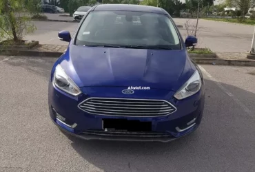 Ford focus titanium ecoboost en excellente etat
